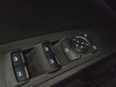 Used 2020 Ford Fusion SE AWD/4WD image 27