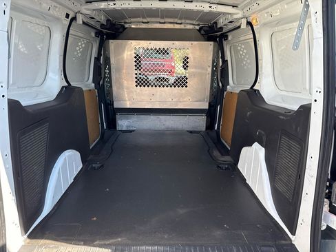 Used 2018 Ford Transit Connect XL FWD image 17