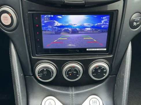 Used 2017 Nissan 370Z Base image 10