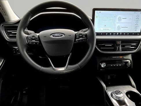 Used 2025 Ford Escape SE w/ PHEV Premium Package FWD image 10