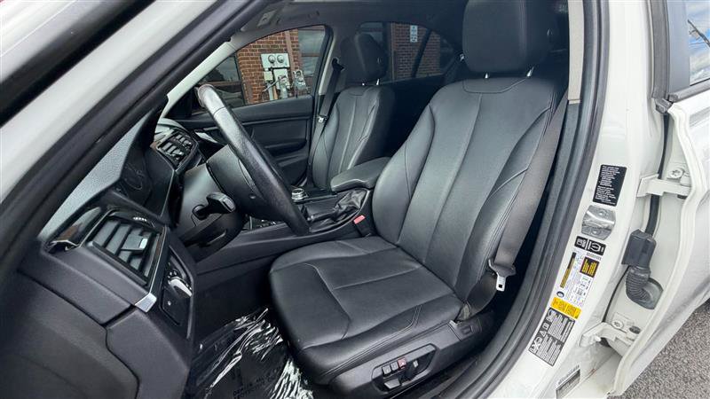 Used 2014 BMW 335i xDrive Sedan AWD/4WD image 27