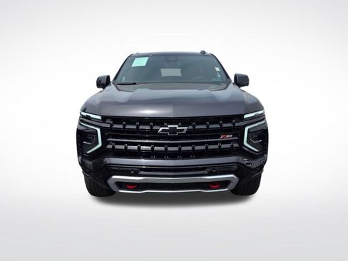 Used 2025 Chevrolet Tahoe Z71 AWD/4WD image 3