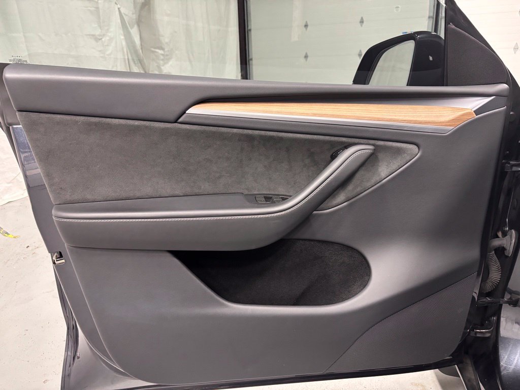 Used 2024 Tesla Model Y Long Range AWD/4WD image 8