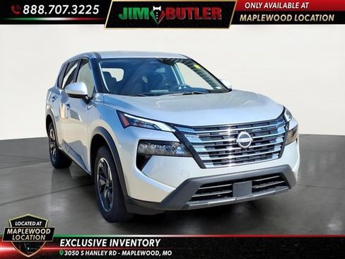 Used 2024 Nissan Rogue SV FWD image 6
