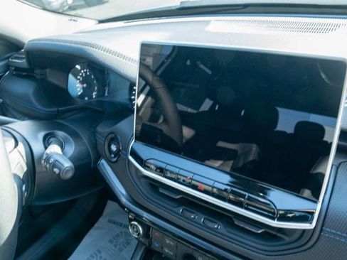 New 2026 Jeep Compass Latitude image 37