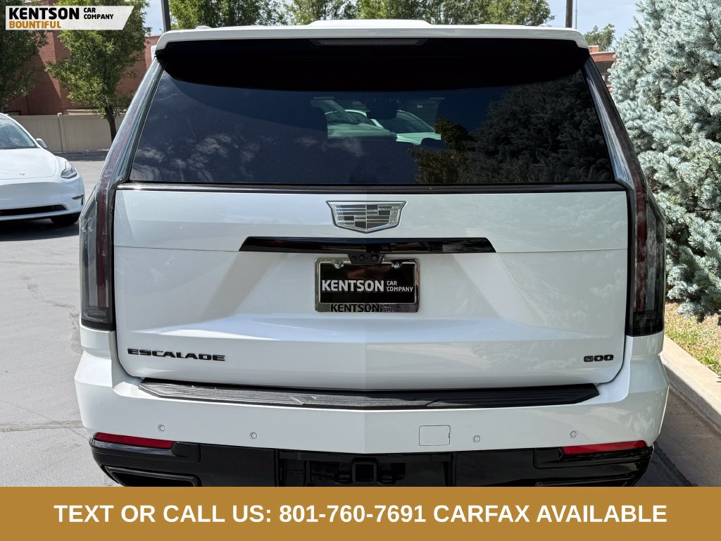 Used 2025 Cadillac Escalade ESV Sport w/ LPO, ONYX Package AWD/4WD image 7