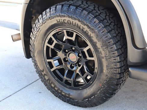 Used 1999 Toyota 4Runner SR5 w/ Upgrade Value Pkg 2 RWD image 19