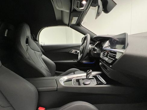 Used 2019 BMW Z4 sDrive30i w/ M Sport Package RWD image 10