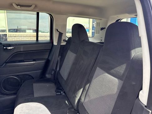 Used 2014 Jeep Patriot Sport w/ Power Value Group FWD image 30