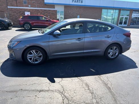 Used 2019 Hyundai Elantra SEL w/ Winter Weather Package FWD image 1