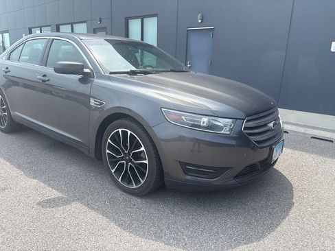 Used 2019 Ford Taurus SEL w/ Equipment Group 201A FWD image 2