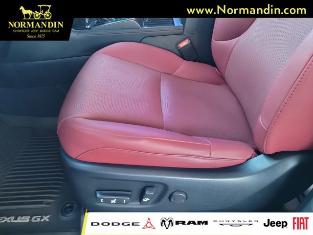 Used 2023 Lexus GX 460 Premium w/ Premium Package AWD/4WD image 15