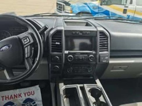 Used 2018 Ford F150 XLT w/ Equipment Group 302A Luxury AWD/4WD image 3