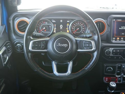 Used 2022 Jeep Gladiator Mojave w/ Cold Weather Group AWD/4WD image 15