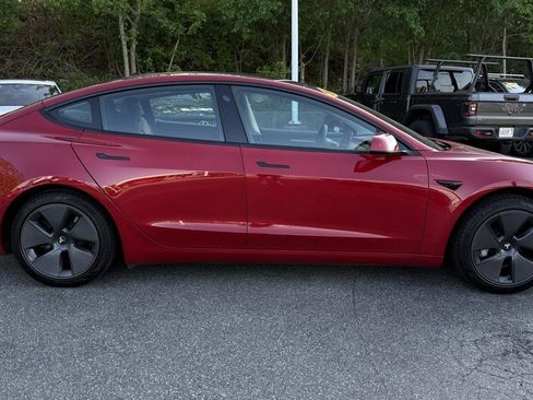 Used 2022 Tesla Model 3 Long Range AWD/4WD image 19