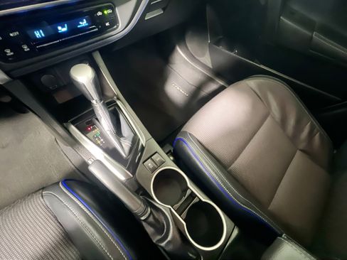 Used 2019 Toyota Corolla SE image 25