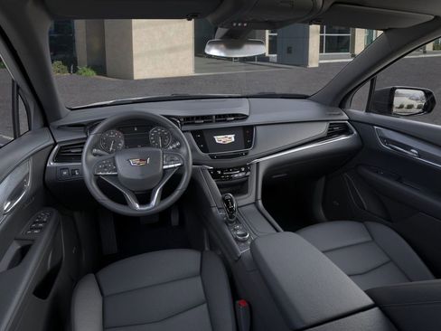 New 2025 Cadillac XT6 Luxury image 15