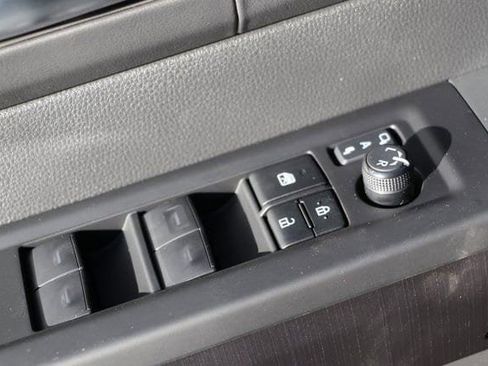 New 2025 Toyota Tundra Platinum image 29