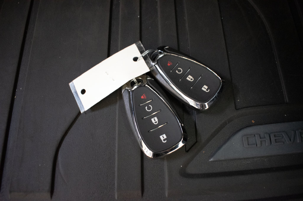 Used 2024 Chevrolet Trax ACTIV w/ Sunroof Package FWD image 25