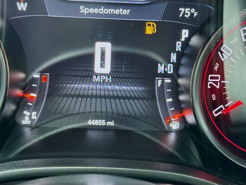 Used 2022 Dodge Challenger R/T image 8