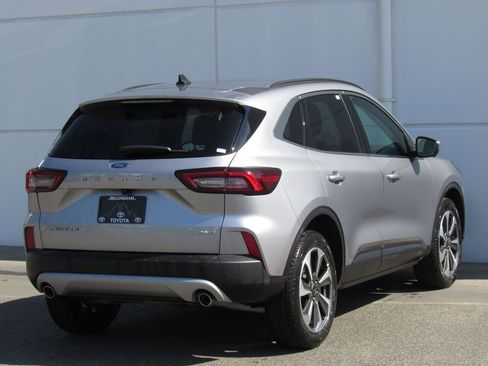 Used 2024 Ford Escape Platinum AWD/4WD image 6