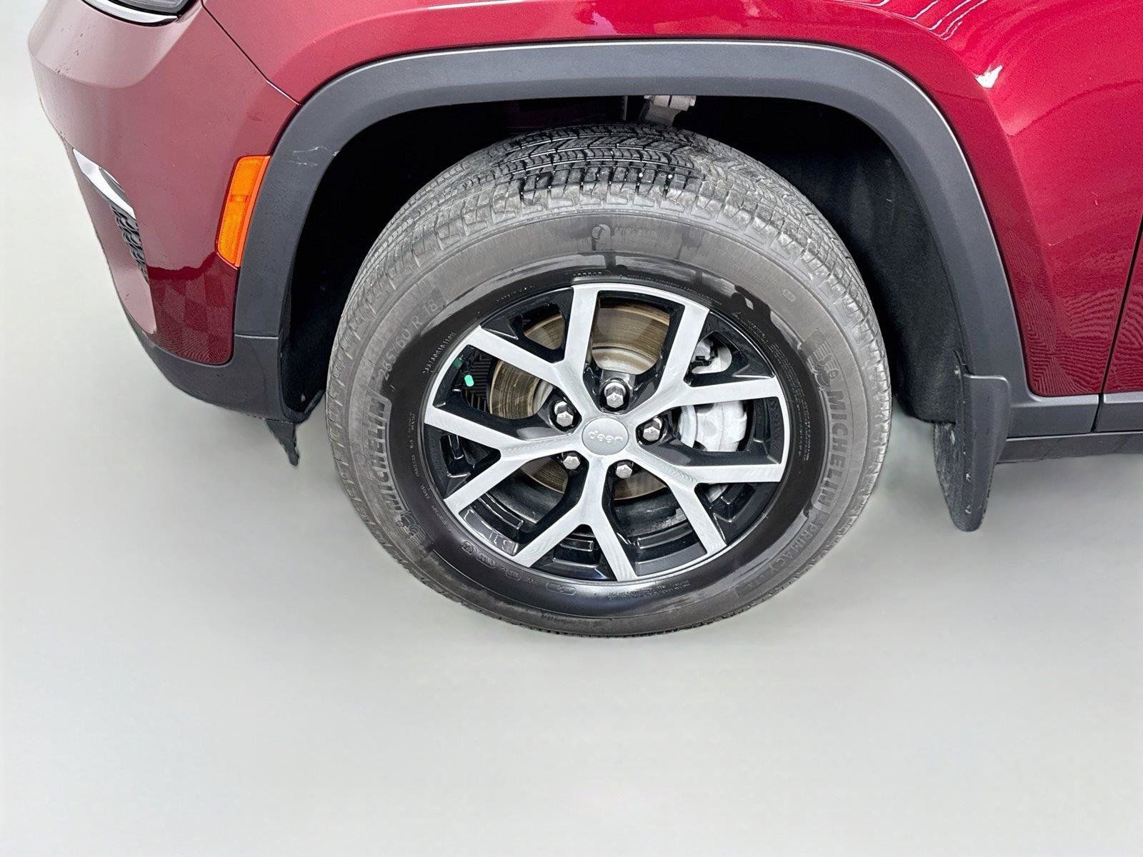 Used 2024 Jeep Grand Cherokee Limited w/ Trailer Tow Package AWD/4WD image 24