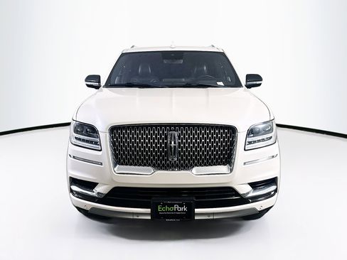 Used 2019 Lincoln Navigator L Reserve image 2