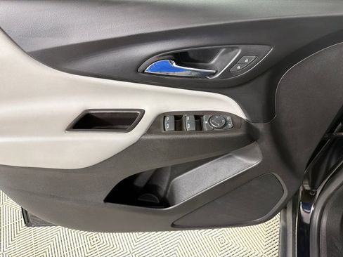 Used 2022 Chevrolet Equinox LS AWD/4WD image 10