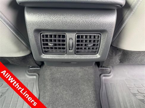 Used 2025 Toyota Camry SE image 16