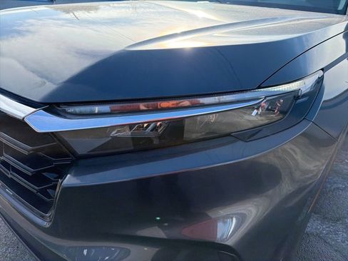 Certified 2023 Honda CR-V EX image 9