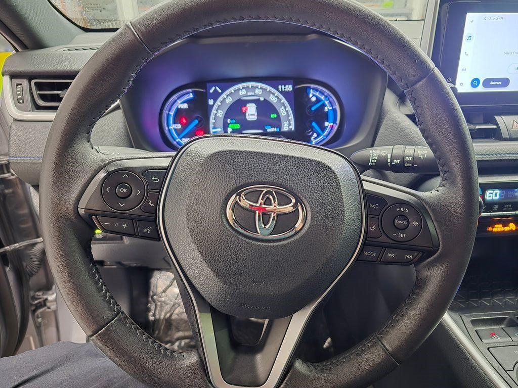 Used 2024 Toyota RAV4 SE AWD/4WD image 17