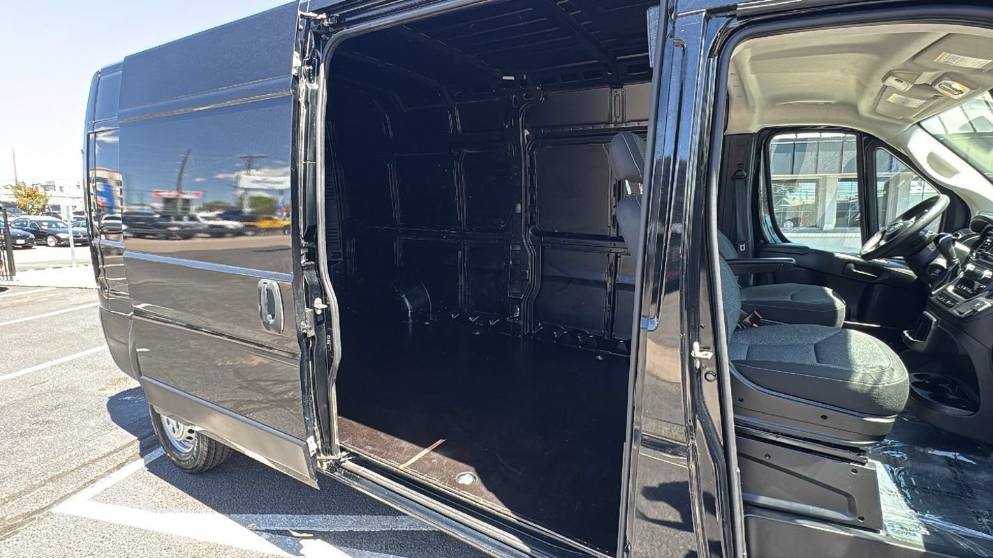 Used 2025 RAM ProMaster 2500 FWD image 19