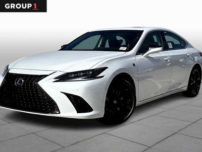 New 2025 Lexus ES 350 w/ Premium Package