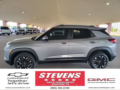 Used 2023 Chevrolet TrailBlazer LT AWD/4WD image 1