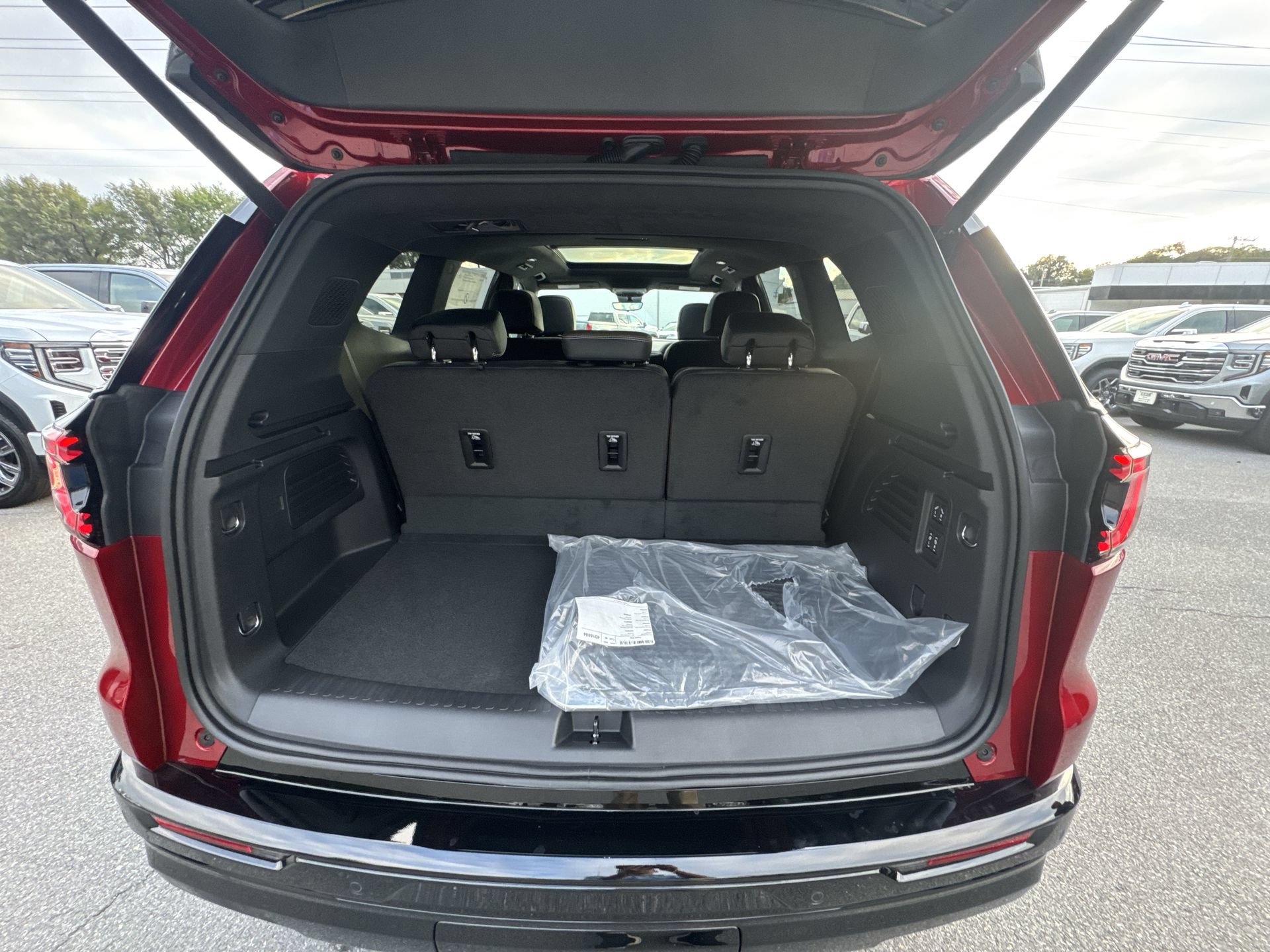 New 2027 GMC Acadia Denali Ultimate AWD/4WD image 21