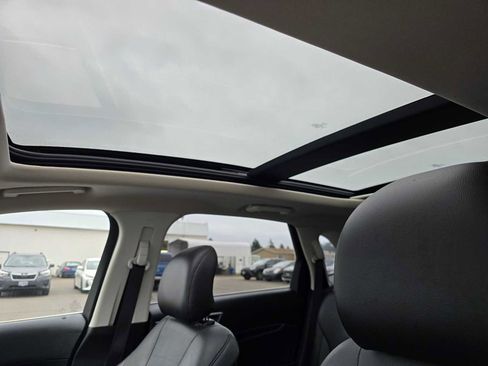 Used 2019 Ford Edge Titanium w/ Equipment Group 301A image 24