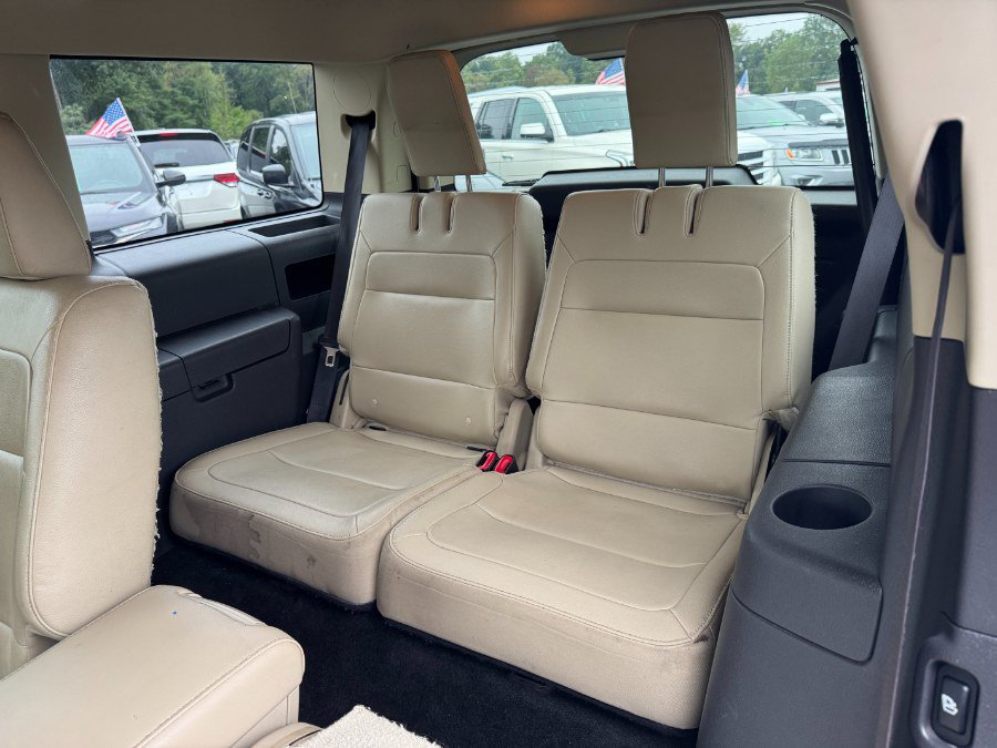 Used 2016 Ford Flex SEL w/ Equipment Group 202A AWD/4WD image 17