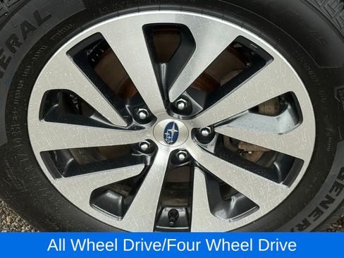 Used 2023 Subaru Outback Premium image 11