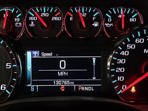 Used 2018 Chevrolet Silverado 1500 LT w/ All Star Edition image 6