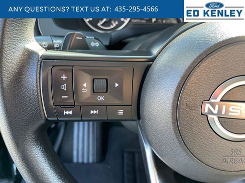 Used 2024 Nissan Pathfinder S AWD/4WD image 17