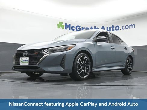 Used 2025 Nissan Sentra SR FWD image 7