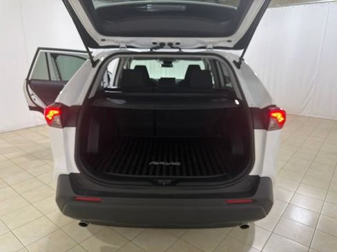 Used 2024 Toyota RAV4 LE AWD/4WD image 20