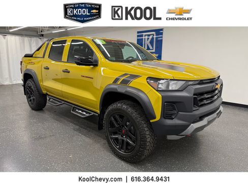 Used 2023 Chevrolet Colorado Trail Boss w/ LPO, Skid Plate Package AWD/4WD image 1