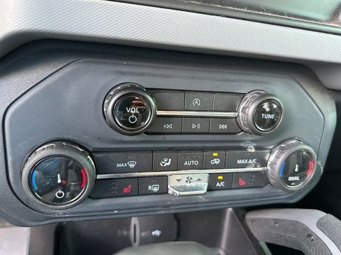 Used 2022 Ford Bronco Big Bend image 21