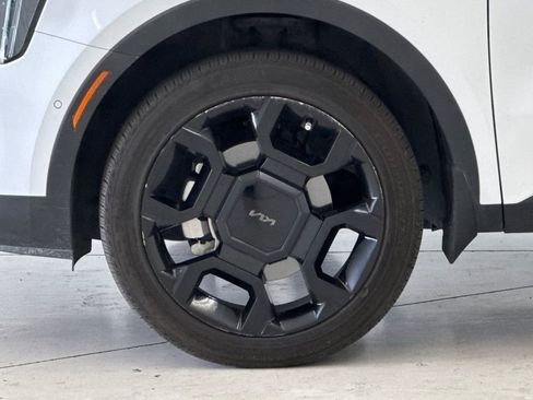 Certified 2025 Kia Sorento SX AWD/4WD image 30
