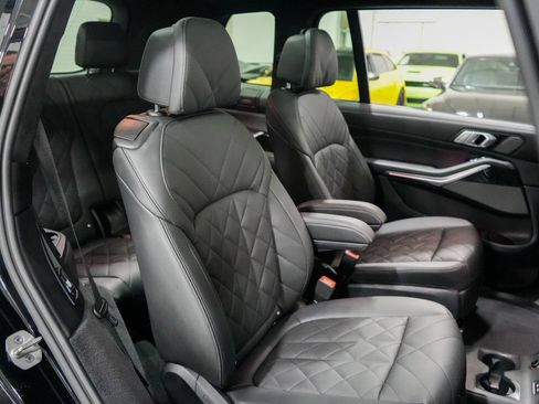 Used 2023 BMW X7 xDrive40i w/ M Sport Package image 20