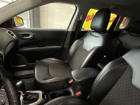 Used 2020 Jeep Compass Latitude image 13