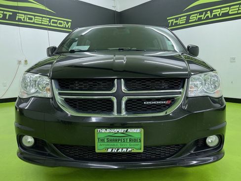 Used 2018 Dodge Grand Caravan SXT image 2