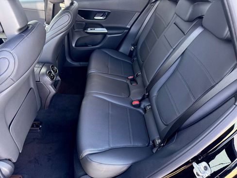 New 2026 Mercedes-Benz GLC 300 image 14