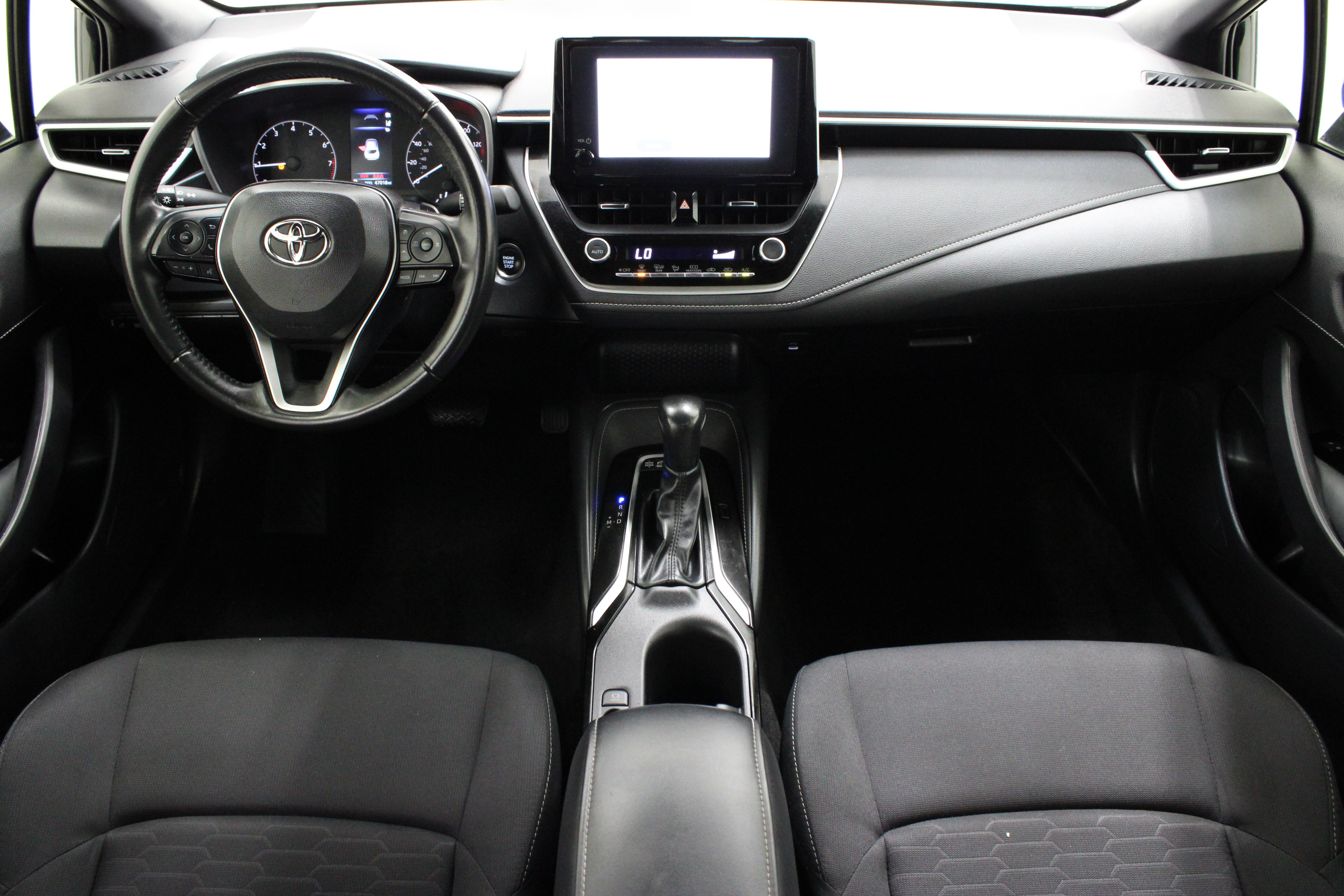 Used 2025 Toyota Corolla SE FWD image 27